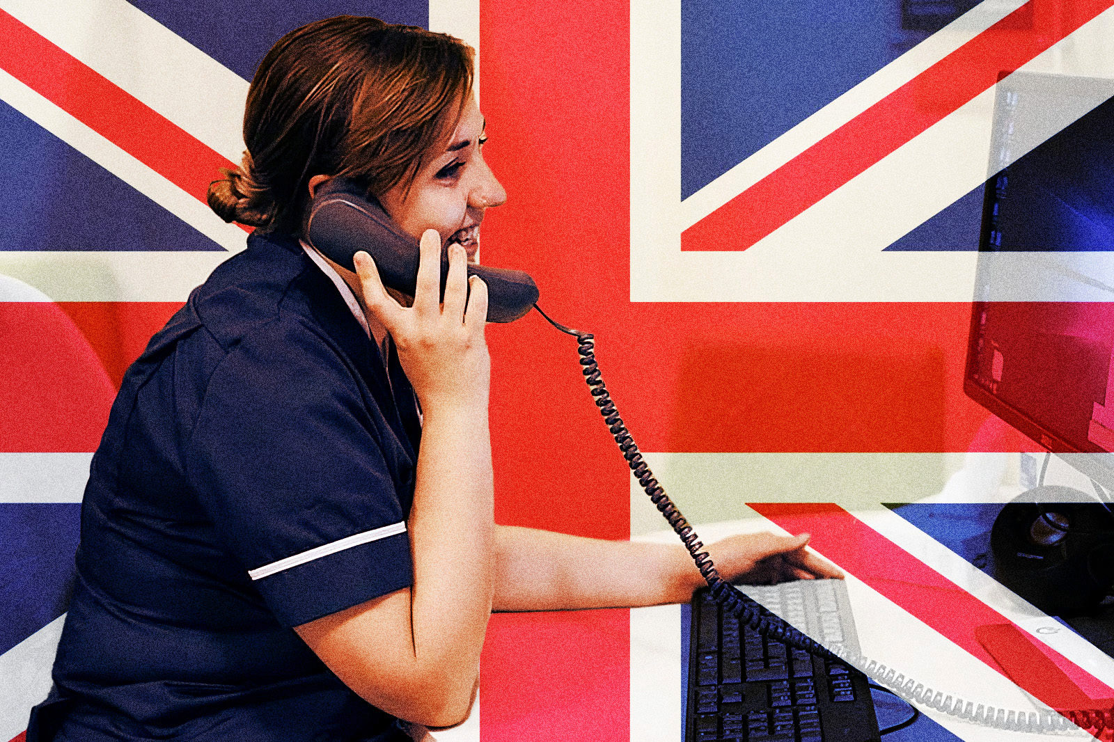 Pracowniczka Brytyjskiej kliniki aborcyjnej rozmawia przez telefon z pacjentką.